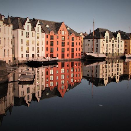 A Cheaper Option To Hotel Alesund Luaran gambar